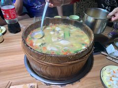 -秋语木桶鱼.酸菜鱼(开发区火车站店)
