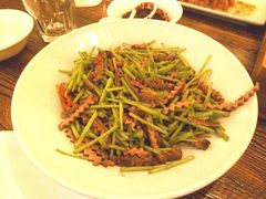 芦蒿炒香干-青年公社烤鸭(青年路店)