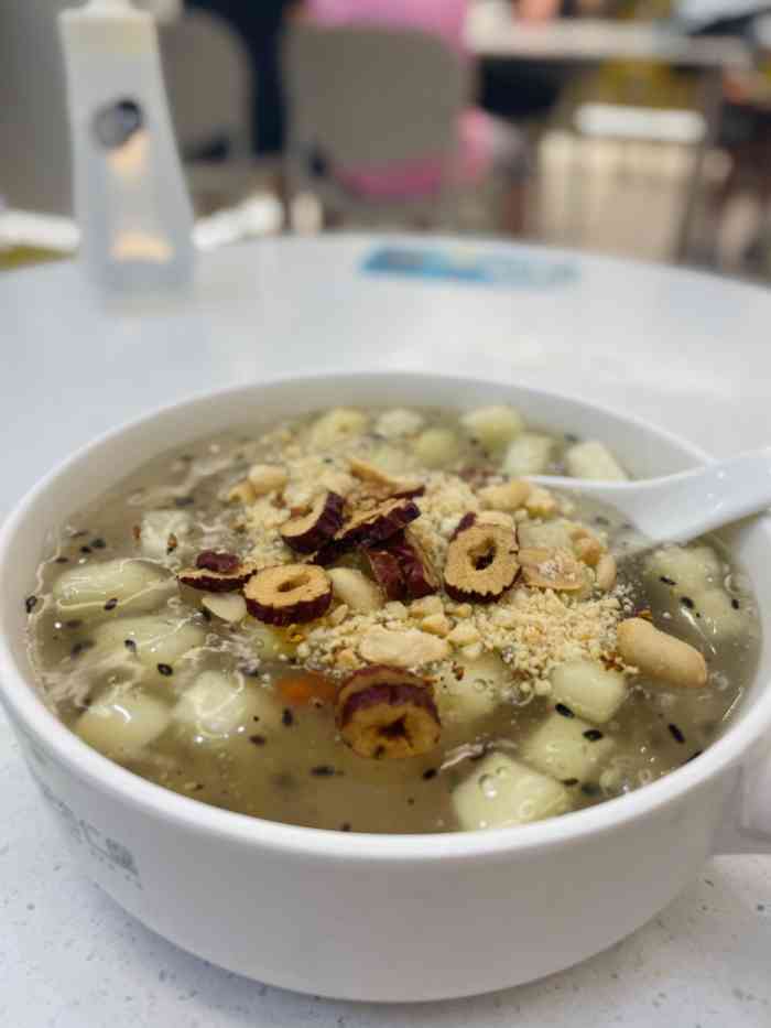 哈皮粑粑杏仁腐(大南直营店)-"哈皮粑粑也算是一家温州比较知名的小食