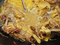 -鲁员外地锅鸡地锅鱼(古墩路店)