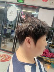 -东方美妍小鹏造型