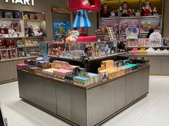 -泡泡玛特POPMART(国金街店)