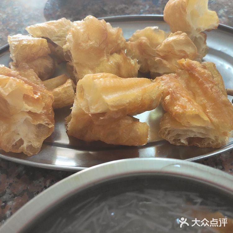 泉州人的早餐 面线糊+灌肠+大肠 泉州很出名的面线糊