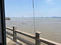 -鹰龙海畔度假酒店(咸祥店)