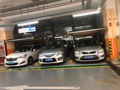 -环球港-停车场