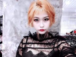 -AYO SALON