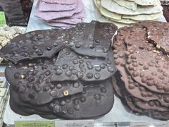 -VENCHI 闻绮(上海佛罗伦萨小镇店)