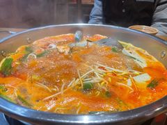 -快活林酸汤鱼鲜品火锅店(甲秀楼店)