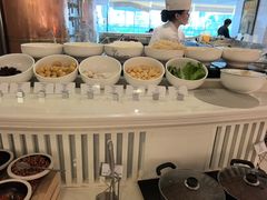 -深圳富苑皇冠假日套房酒店