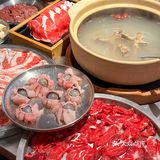 用牛骨几小时熬出来的高汤锅底好鲜美 牛大骨