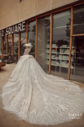 -艾米丽婚纱礼服