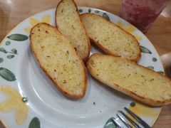 特制蒜香面包-萨莉亚意式餐厅(石鼓路店)