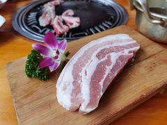 -唯成•韩国炭火烤肉 유성고기