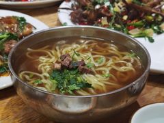 -超越海鲜屋(飞龙物业店)