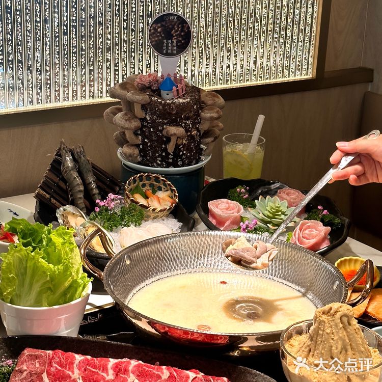 捞王火锅，真是猪肚鸡的天花板啊🤎🤎