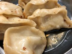 -黄阿姨锅贴大王(万航渡路店)