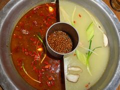 -佬土鹅肠火锅(解放路店)