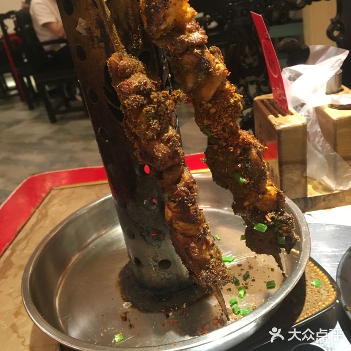 斗鸡饭场伙(新南门店)菠萝碳烤鸡腿图片
