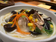 鸡汤米线-云海肴·汽锅鸡·云南菜(高德置地店)