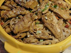 -多嘴超级肉蟹煲(蕾莎店)