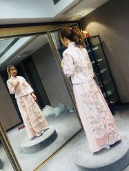 点击看大图 -拉瑞娜LaReine婚纱礼服高级定制