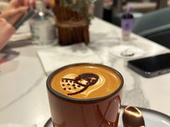 -潮一不贰·法式甜品·生日蛋糕·西式简餐(外滩店)