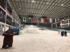-乔波室内滑雪场