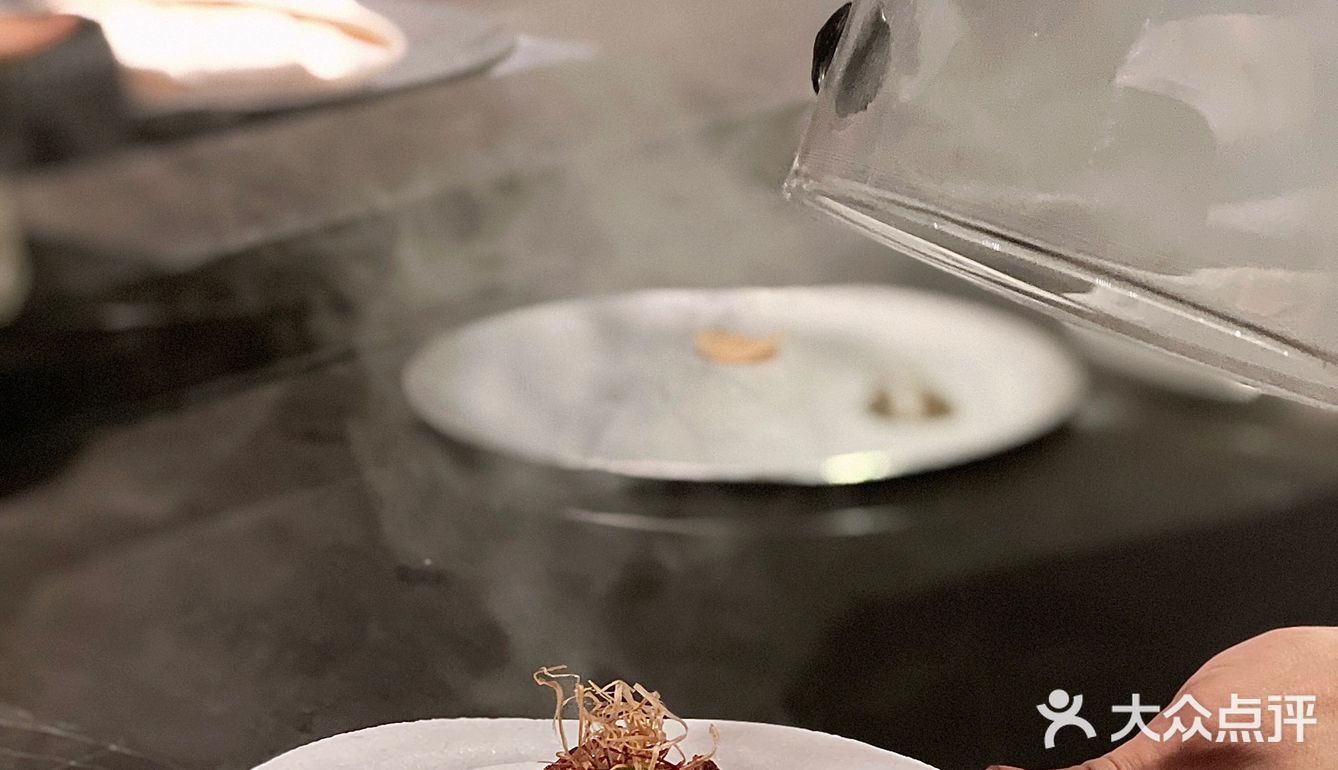 打卡贵阳高端日料天花板｜燈•日料餐厅