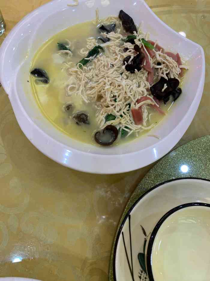 老街饭庄(扬子江北路总店)-"来了扬州,老字号的饭店很多.