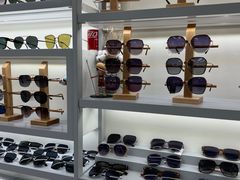 -潘多拉眼镜·蔡司依视路明月(潘家园店)