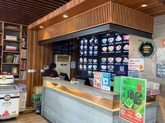-亮亮面馆(经六路店)