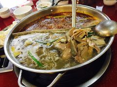 -老石黑山羊毛驴肉火锅(金凯广场店)