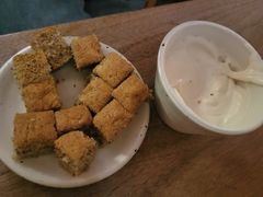 茶糕蘸茉莉-知亘茶食