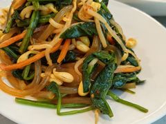 -汗腾格里·风味餐厅(新疆驻京办店)