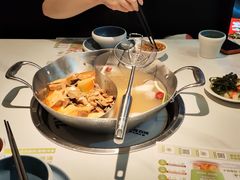 -左庭右院鲜牛肉火锅(金山万达店)