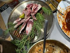 -草家酱蟹炭火烤肉店(珲春南路一店)