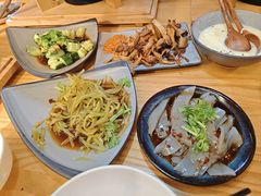 -勺子米线·云南传统小吃市集(四方街店)