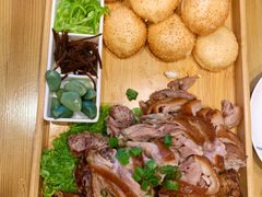 熏肘子夹馍-穆鑫楼食府