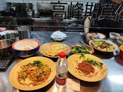 -方铲铲·成都板凳面(滨江银泰店)