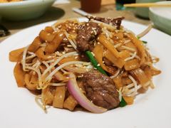 干炒牛河-茶港·点心·啫啫煲(范湖万达广场店)
