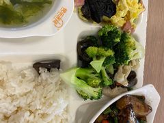 -上海外国语大学（松江校区）食堂