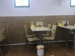 大堂-东平传统鸡饭(德信华城店)