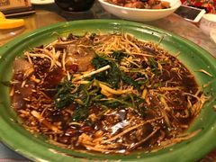 -闯关东东北农家菜(崂山石老人店)