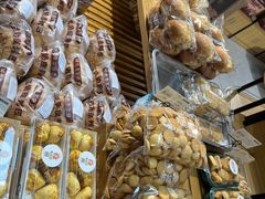 -秀云俄罗斯列巴屋(军星小区店)
