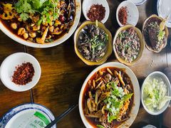 -小杨翘脚牛肉