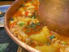 -雀舞云南菜(天津天河城购物中心店)