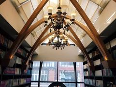 -钟书阁(松江泰晤士小镇店)