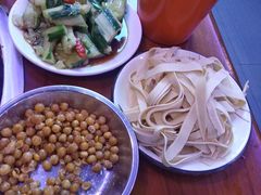 -曹丞相·地锅鸡·地锅鱼(武林店)