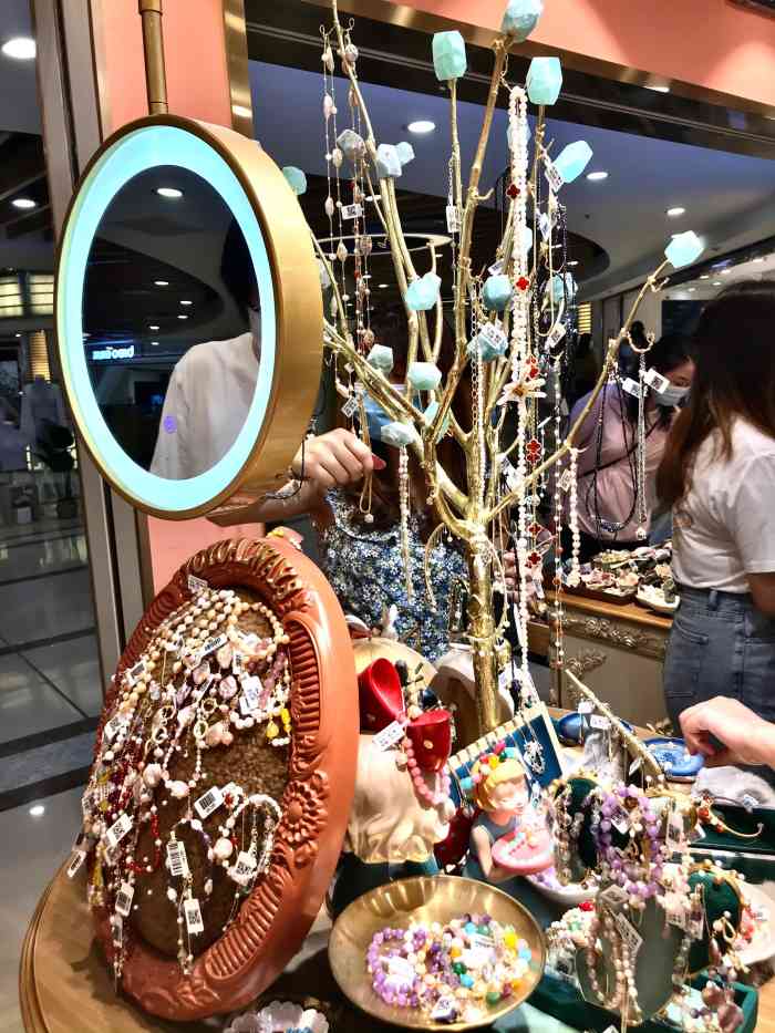 always(西单大悦城店)-"西单大悦城地下二层新开的女生物品店,饰品