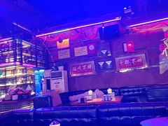 -喜鹊音乐酒馆(西街店)